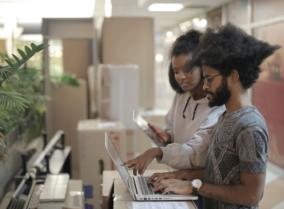 How Freelancing Helps Women Close the Gender Pay Gap