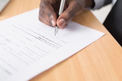How To Write An Influencer Contract: 12 Essentials For Your Checklist