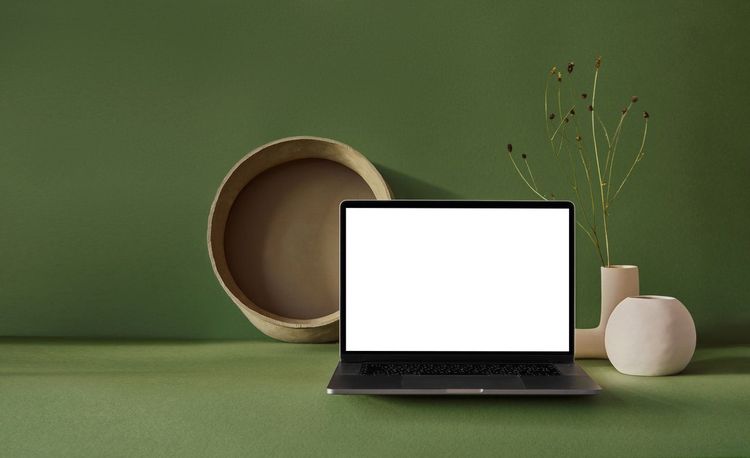 Need to Put the Pedal to the Metal in Your Business? Try These 6 Must-have Tools 