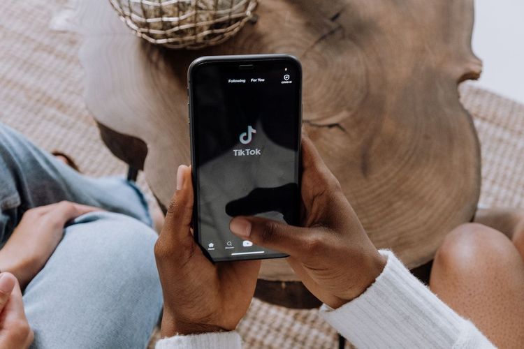  The Ultimate Guide to Growing Your Freelance Business on TikTok