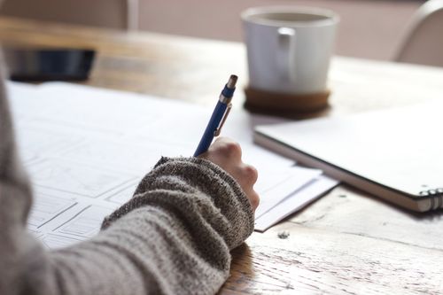freelancer writing a content marketing proposal