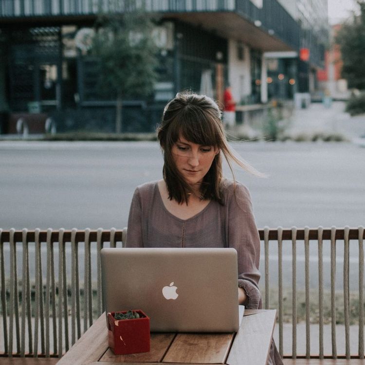 Independent contractor searching how to get a business license